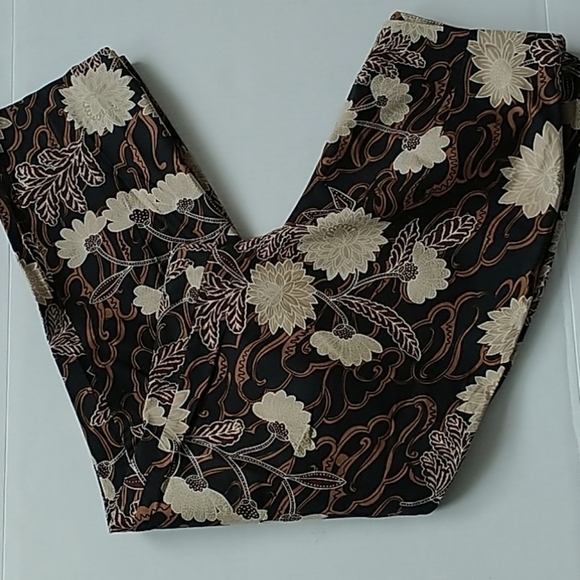 Kathie Lee Summer Brown Flowers Ankle Pants  Sz 6 - Picture 1 of 8